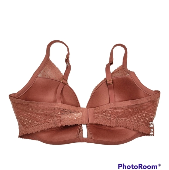 Victoria's Secret Bra Incredible By Victoria's Plunge/Padded/Underwire Size 36D - Picture 2 of 7